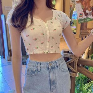 225d7b62-31a0-41c4-a2ad-6905995b4549.jpg Little Flower Summery Crop Top With Buttons Kawaii T-Shirt Women