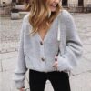 2103998617994.jpg V-neck knit cardigan